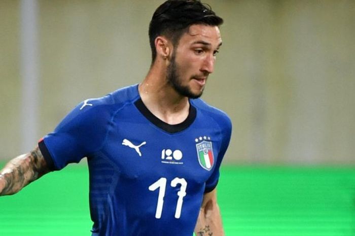 Aksi Matteo Politano dalam partai uji coba timnas Italia kontra Arab Saudi di St. Gallen, Swiss, 28 Mei 2018.