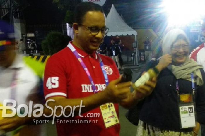  Gubernur DKI Jakarta, Anies Baswedan, saat berkunjung ke Main Press Center (MPC) Asian Games 2018, di Jakarta Convention Center, Sabtu (1/9/2018) malam. 