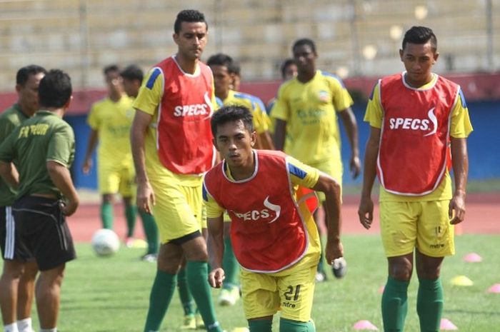 Para pemain yang tengah melakukan seleksi bersama Surabaya United.