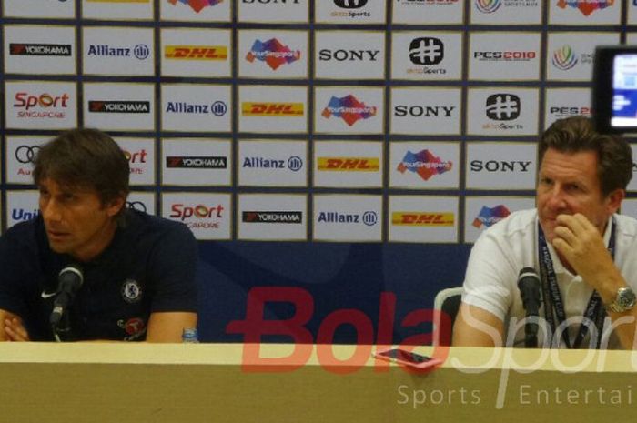 Pelatih Chelsea, Antonio Conte, berbicara di konferensi pers usai laga International Champions Cup 2017 kontra Inter Milan di National Stadium, Singapura, pada Sabtu (29/7/2017).