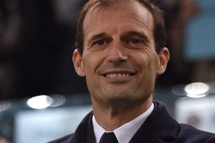 Massimiliano Allegri dalam partai Liga Champions antara Juventus melawan Manchester City, 25 November 2015.