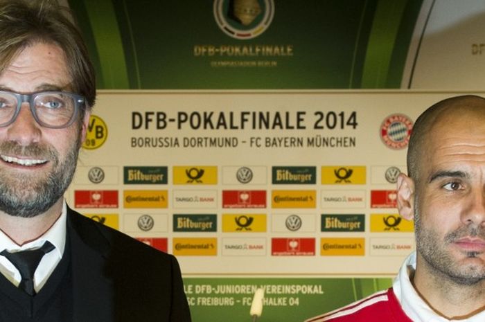 Juergen Klopp (kiri) dan Josep Guardiola saat menghadiri konferensi pers jelang laga final DFB Pokal 2014, pada 16 Mei 2014. 