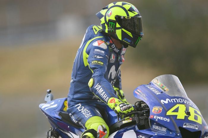 Valentino Rossi memberikan komentar soal keputusan masa depan kariernya sebagai pebalap MotoGP.