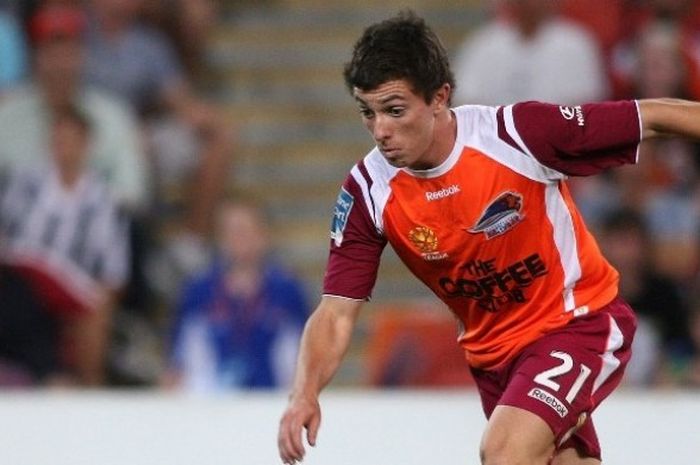 Tommy Oar meninggalkan Eropa dan kembali jadi bagian Brisbane Roar. 