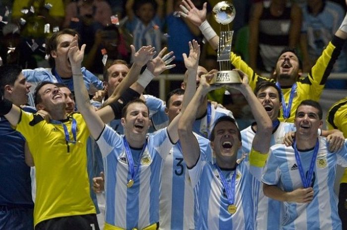 Para pemain tim futsal Argentina berhasil menjuarai Piala Dunia Futsal 2016 di Cali, Kolombia, pada Sabtu (1/10/2016) waktu setempat.