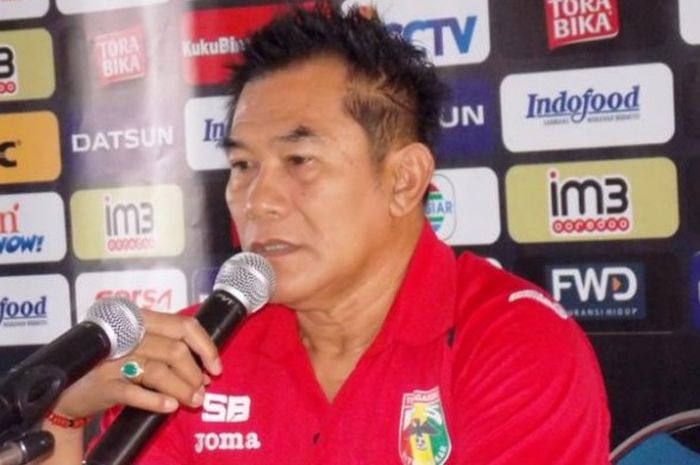 Subangkit, pelatih Mitra Kukar,  mewanti-wanti pemain asuhannya untuk mewaspadai kebangkitan Persib.