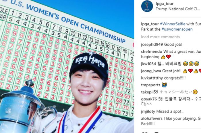 Park Sung Hyun, Pemenang Golf US Women Championship melakukan selfie usai memnenagkan pertandingan. 