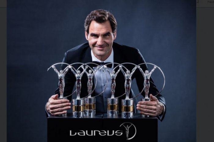 Petenis putra asal Swiss, Roger Federer, berhasil menyabet penghargaan Laureus Awards 2018. 