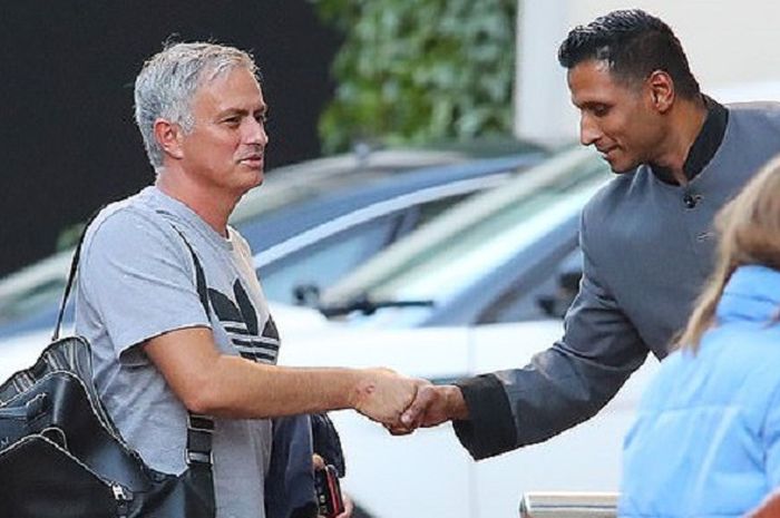 Jose Mourinho tiba di Lowry Hotel, Manchester pada, Rabu (12/9/2018).
