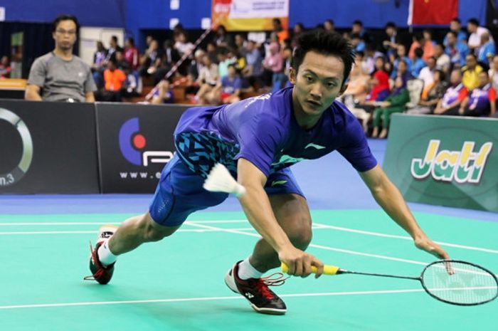 Pebulu tangkis tunggal putra Indonesia, Ihsan Maulana Mustofa, saat menjalani pertandingan melawan Jeon Hyeok-jin (Korea Selatan) pada laga semifinal Kejuaraan Beregu Asia 2018 di Stadium Sultan Abdul Halim, Alor Setar, Kedah, Malaysia, Sabtu (10/2/2018).