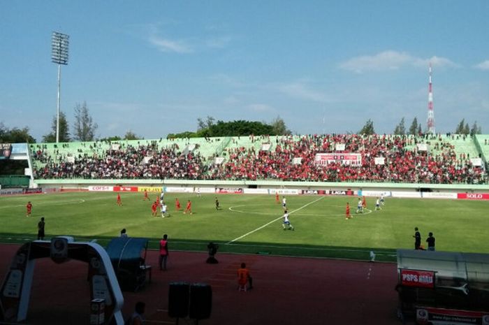 Persis Solo Vs PSPS Riau di Stadion Manahan, Solo, Jumat (6/10/2017)