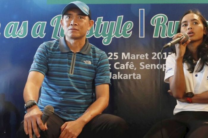 Pelari ultra-trail Indonesia, Hendra Wijaya, dan pelari jarak jauh nasional, Triyaningsih, menjadi narasumber di acara talk show yang digelar di salah satu cafe di Jakarta, Sabtu (25/3/2017).