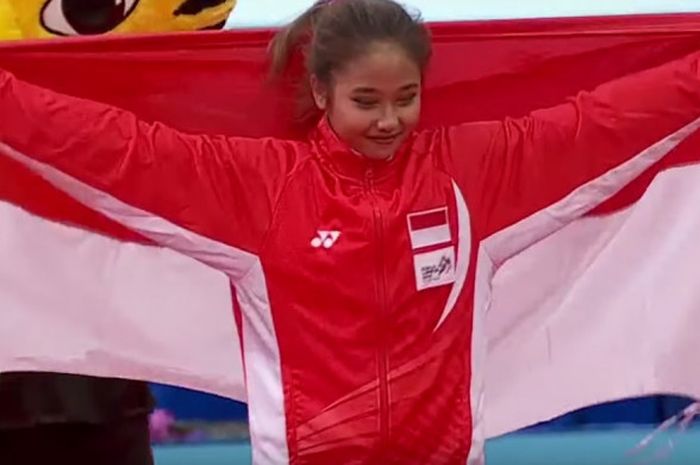 Rifda Irfanalutfi saat berada di podium juara cabang olahraga emas SEA Games 2017, Rabu (23/8/2017).