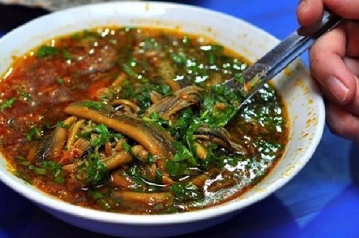 Chao luon, salah satu makanan favorit di Vietnam