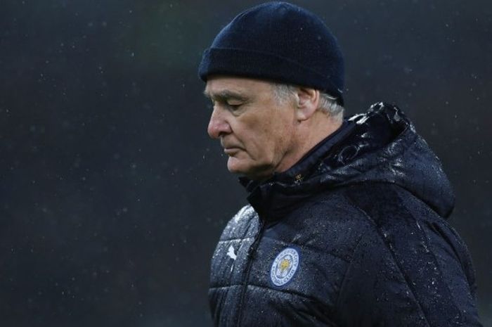 Ekspresi Claudio Ranieri ketika meninggalkan lapangan dalam laga Premier League untuk Leicester City di kandang Burnley FC, Turf Moor, 31 Januari 2017.