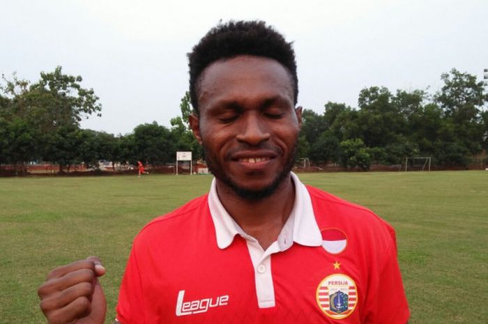 Pemain asal Papua, Ronald Setmot menjalani seleksi bersama Persija Jakarta.