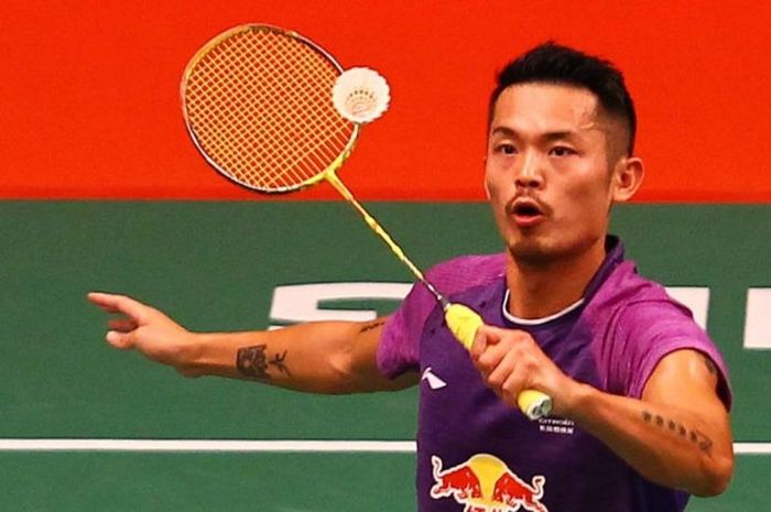 Pebulu tangkis China, Lin Dan, tampil di Kejuaraan Dunia 2015 yang berlangsung di Jakarta, 14 Agustus 2015.