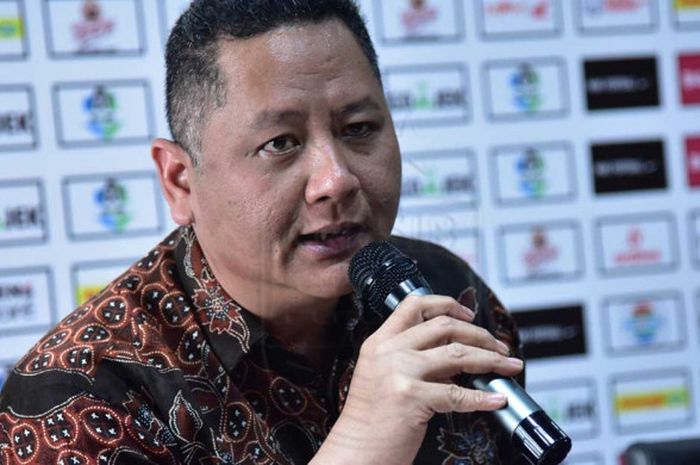 Ketua Pelaksana Pertandingan Persebaya, Whisnu Sakti Buana imbau suporter yang tak punya tiket jangan masuk  ke Stadion Gelora Bung Tomo.  