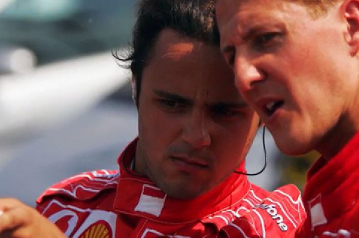 Felipe Massa (kiri) saat menjadi rekan setim Michael Schumacher (kanan) di tim Ferrari.