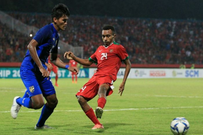   Momen Todd Rivaldo Ferre dalam laga timnas U-19 Indonesia kontra Thailand di Stadion Gelora Delta 