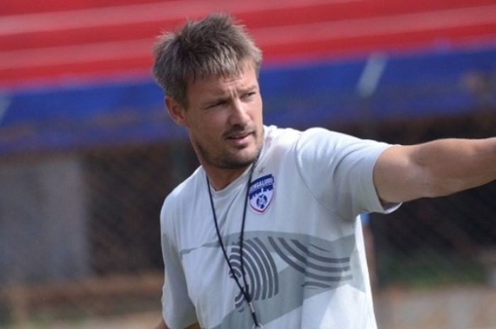 Pelatih asal Inggris, Ashley Westwood saat masih menangani Bengaluru FC. Westwood akan menangani Penang FA musim 2017. 