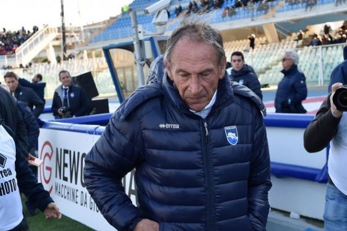 Pelatih Pescara, Zdenek Zeman sesaat sebelum laga Serie A antara Pescara kontra Genoa di Adriatico Stadium, 19 Februari 2017. 