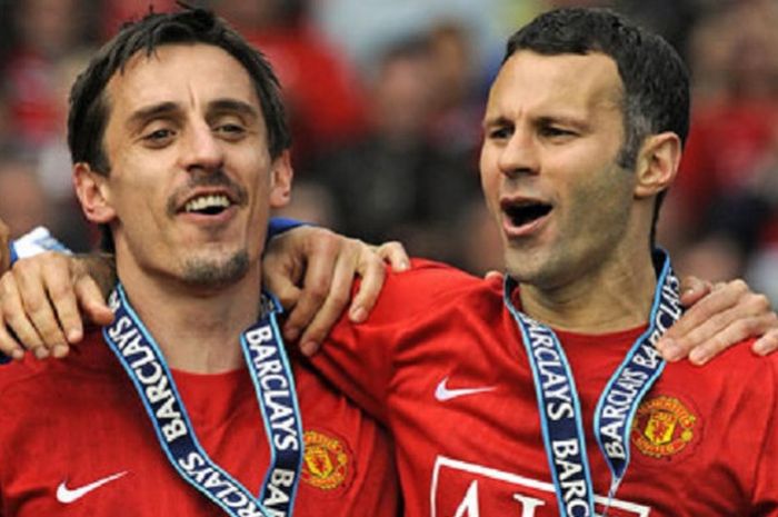 neville and giggs 