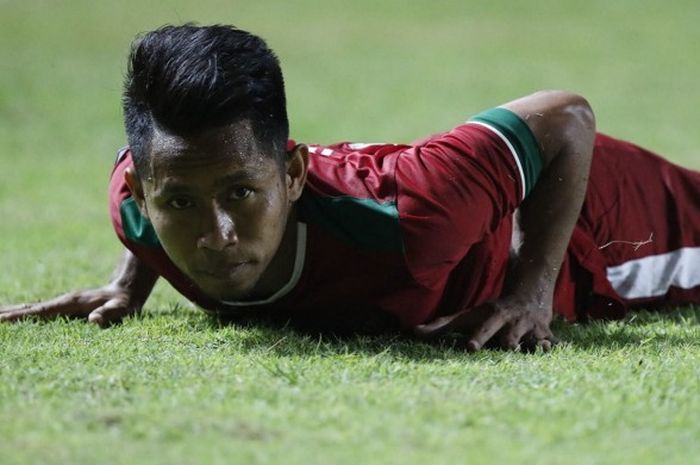 Andik Vermansah tak dapat melanjutkan laga melawan Thailand di final leg I, Rabu (14/12/2016) karena mengalami cedera hamstring.