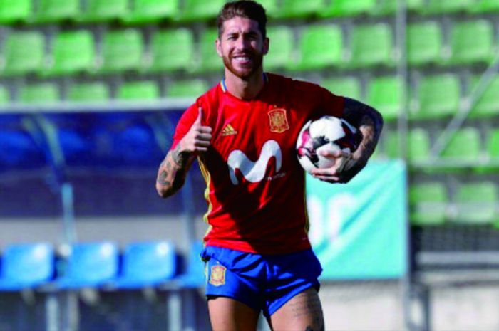  Kapten Timnas Spanyol, Sergio Ramos. 