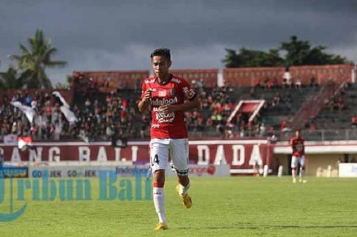 Fadil Sausu berseragam Bali United.