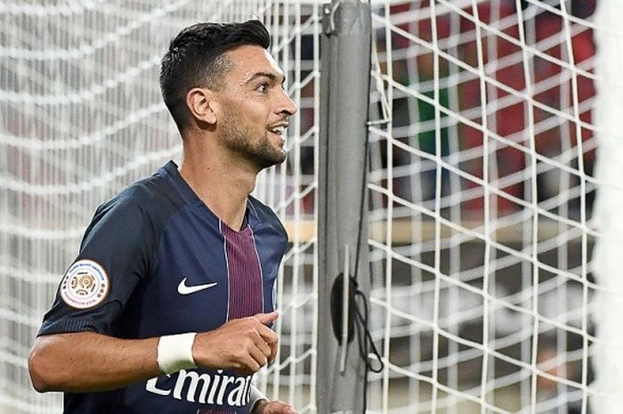 Gelandang Paris Saint-Germain, Javier Pastore, melakukan selebrasi seusai mencetak gol saat melawan Lyon dalam ajang Piala Super Prancis di Klagenfurt, Austria, pada 6 Agustus 2016.