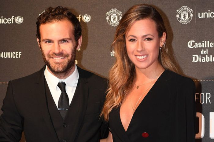 Juan Mata, bersama Evelina Kamph saat menghadiri acara 