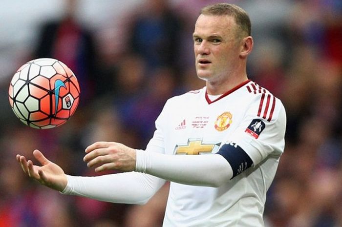 Kapten Manchester United, Wayne Rooney, dalam pertandingan final Piala FA 2015-2016 menghadapi Crystal Palace di Stadion Wembley, London, Inggris, pada 21 Mei 2016.