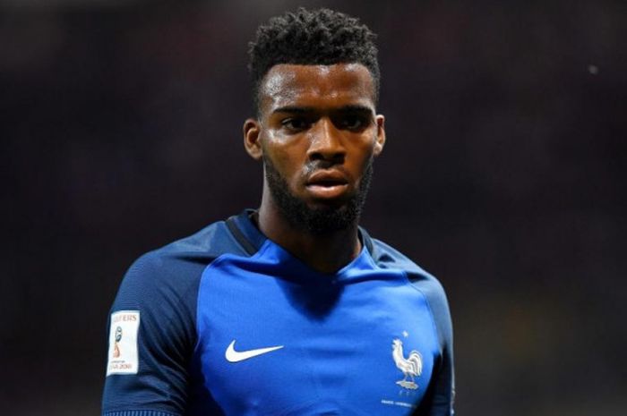 Aksi Thomas Lemar dalam laga timnas Prancis lawan Luksemburg dalam partai Kualifikasi Piala Dunia 2018 di Municipal Stadium, Toulouse, 3 September 2017.