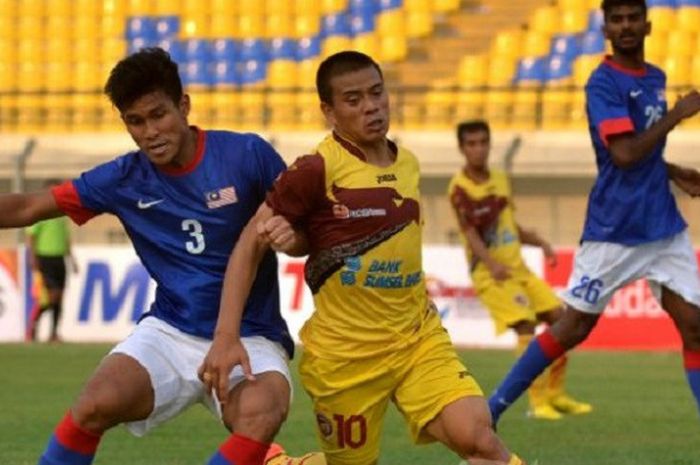  Tantan saat berseragam Sriwijaya FC. 