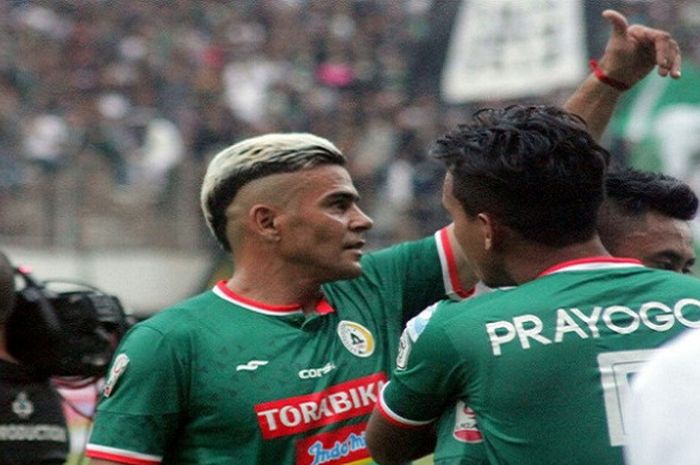 Cristian Gonzales tampil pada laga perdana PSS Sleman melawan PS Mojokerto Putra di Stadion Maguwoharjo, Sleman DI Yogyakarta, Kamis (26/4/2018).