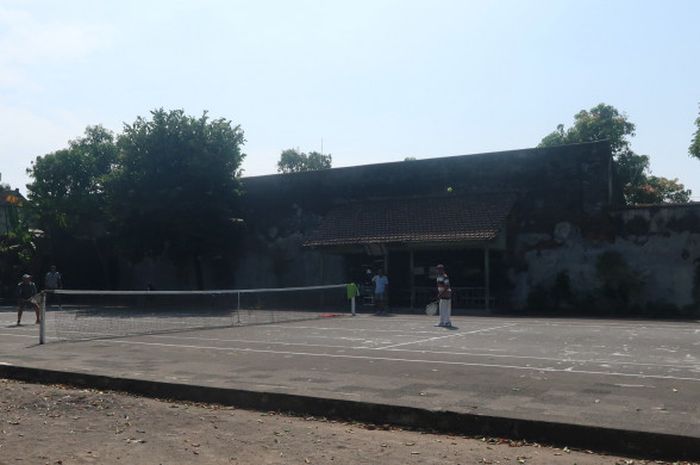Lapangan tenis yang digunakan untuk PON I di Solo pada 1948.