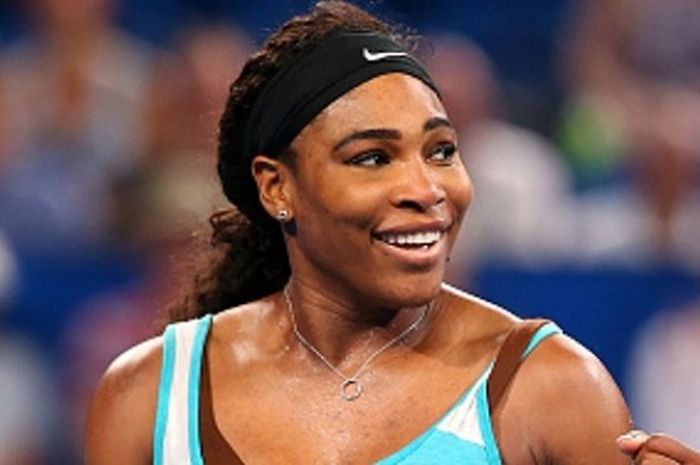 Petenis nomor satu dunia, Serena Williams, melakukan selebrasi ketika meraih poin di Piala Hopman 2015 yang digelar di Perth Arena, Perth, Australia, 5 Januari 2015.