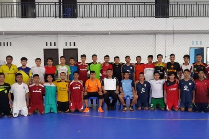 Calon Pemain Futsal PON Sumbar yang menjalani seleksi hari pertama di lapangan futsal Rafhely, Padang.