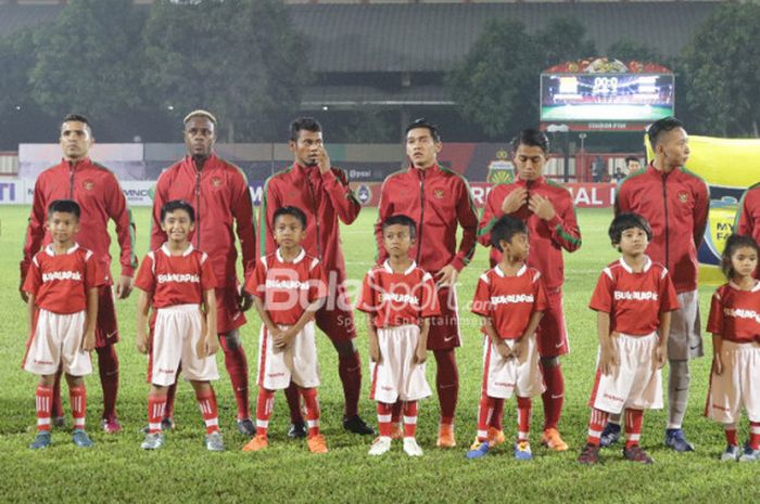  Timnas U-23 Indonesia dalam laga persahabatan melawan Thailand U-23 di Stadion PTIK, Kamis (31/5/2018). 