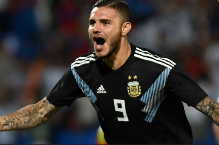 Striker tim nasional Argentina, Mauro Icardi, merayakan gol yang ia cetak saat melawan timnas Meksiko pada Selasa, 20 November 2018