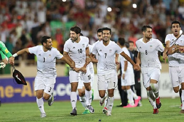 Timnas Iran bersuka cita usai mengalahkan Uzbekistan pada Juni lalu. Iran menjadi salah satu tim yang dipastikan lolos ke Piala Dunia 2018.