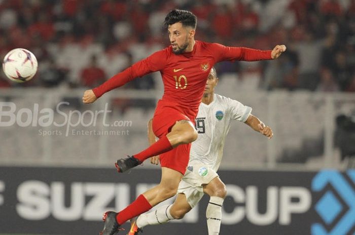 Pemain Timnas Indonesia Stefano Lilipaly beraksi saat menghadapi Timnas Timor Leste pada laga kedua 