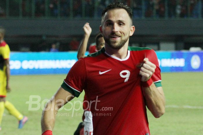 Selebrasi Ilija Spasojevic yang berhasil cetak gol ke gawang Guyana, Sabtu (25/11/2017)