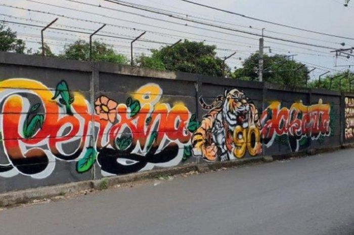 Mural dari The Jak Mania untuk Persia Jakarta.