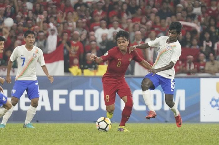 Timnas U-16 Indonesia berhadapan dengan India pada laga pamungkas Grup C Piala Asia U-16 2018 di Stadion Bukit Jalil, 27 September 2018. 