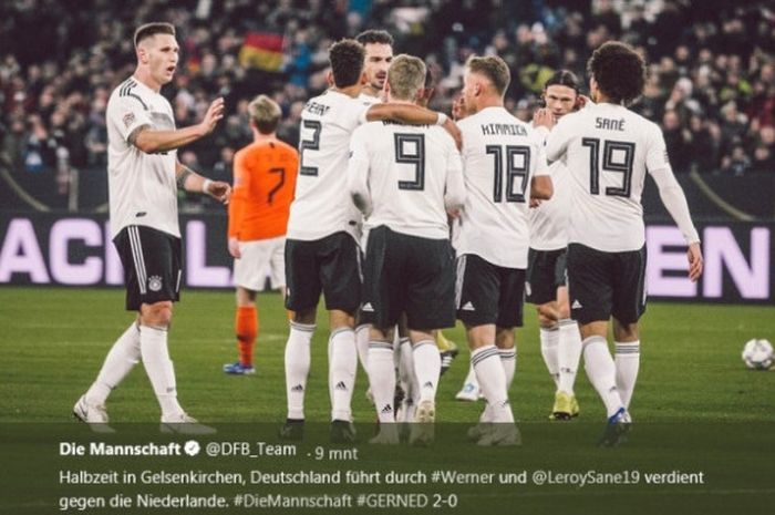 Para pemain Jerman merayakan gol yang dicetak Timo Werner ke gawang Belanda dalam laga UEFA Nations League di VELTINS-Arena, Senin (19/11/2018)