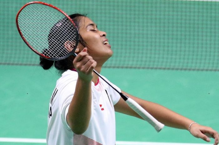 Pebulu tangkis tunggal putri Indonesia, Gregoria Mariska, bereaksi dalam laga melawan Pusarla Venkata Sidhu (India) pada babak perempat final Asian Games 2018 yang berlangsung di Istora Senayan, Jakarta, Sabtu (25/8/2018).