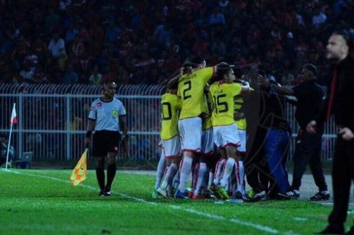 Para pemain Selangor FA merayakan gol ketiganya ke gawang Kelantan FA di Stadion Sultan Muhammad IV, Kota Bahru, Sabtu (21/5/2016) malam. 