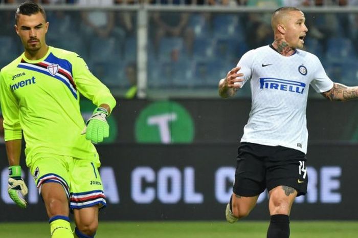 Reaksi Emil Audero (kiri) dan Radja Nainggolan dalam partai Liga Italia antara Sampdoria lawan Inter Milan di Luigi Ferraris, Genoa, 22 September 2018.